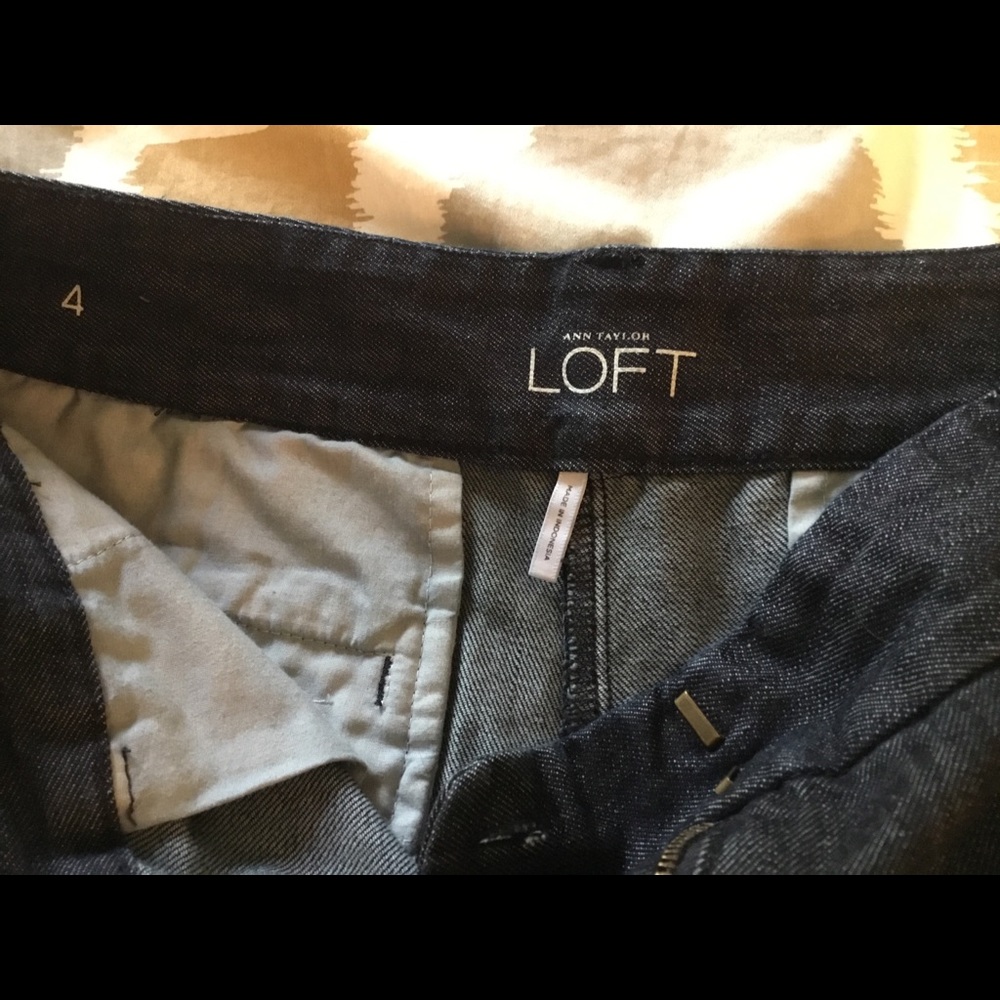 Loft Shorts - Picture 2 of 2
